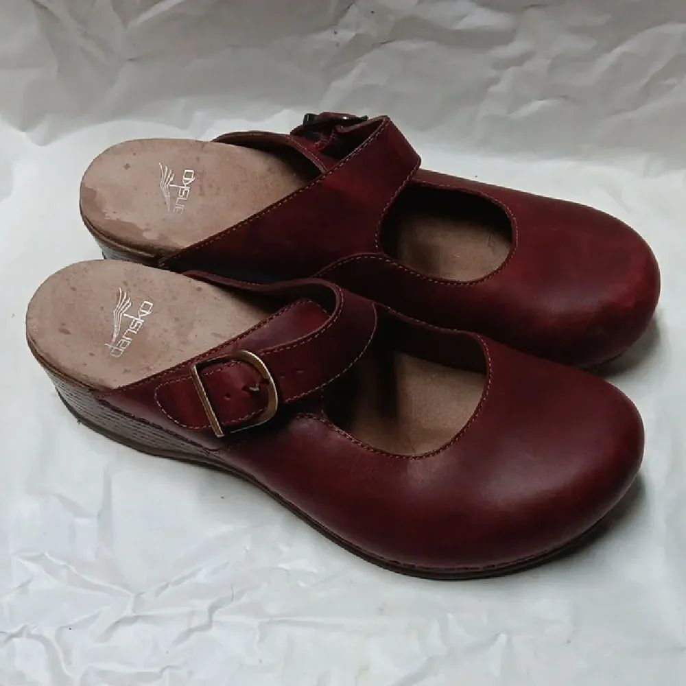Dansko Women's Burgundy Leather Mules Size 42 10.5 U.S Preowned